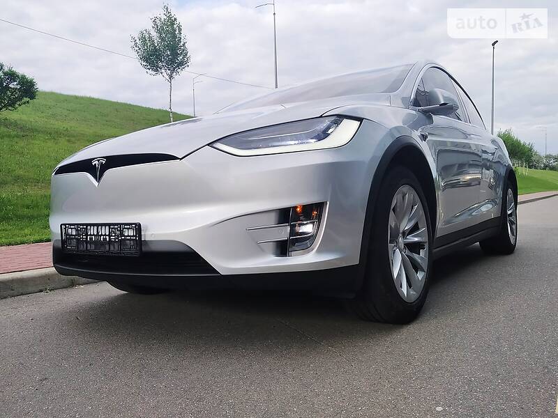 Внедорожник / Кроссовер Tesla Model X 2018 в Киеве