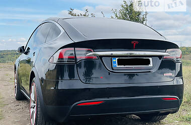 Хэтчбек Tesla Model X 2016 в Запорожье