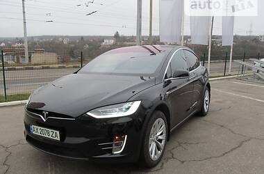 Tesla Model X 2018