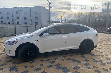 Внедорожник / Кроссовер Tesla Model X 2019 в Киеве