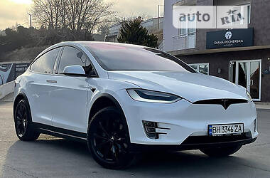 Внедорожник / Кроссовер Tesla Model X 2020 в 
