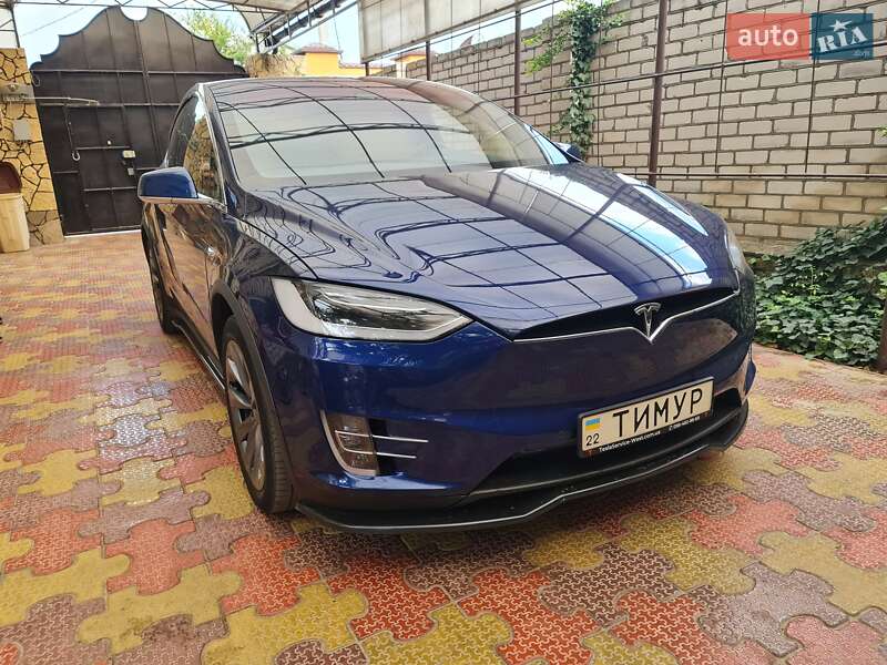 Tesla Model X 2018