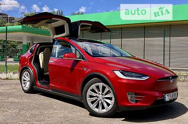 Tesla Model X 2017