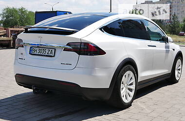 Внедорожник / Кроссовер Tesla Model X 2020 в Киеве