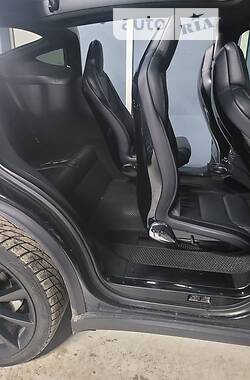 Внедорожник / Кроссовер Tesla Model X 2016 в 