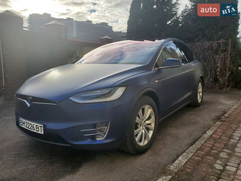 Позашляховик / Кросовер Tesla Model X 2018 в Сумах