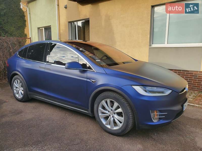 Позашляховик / Кросовер Tesla Model X 2018 в Сумах