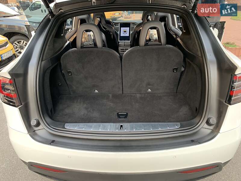Внедорожник / Кроссовер Tesla Model X 2016 в Киеве фото 17 Внедорожник / Кроссовер Tesla Model X 2016 в Киеве