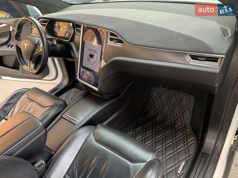 Внедорожник / Кроссовер Tesla Model X 2016 в Киеве фото 14 Внедорожник / Кроссовер Tesla Model X 2016 в Киеве