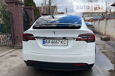 Внедорожник / Кроссовер Tesla Model X 2019 в Киеве
