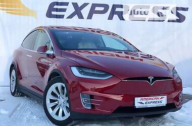 Внедорожник / Кроссовер Tesla Model X 2018 в 