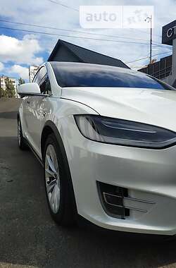 Внедорожник / Кроссовер Tesla Model X 2019 в 