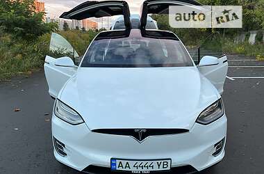 Внедорожник / Кроссовер Tesla Model X 2016 в Киеве