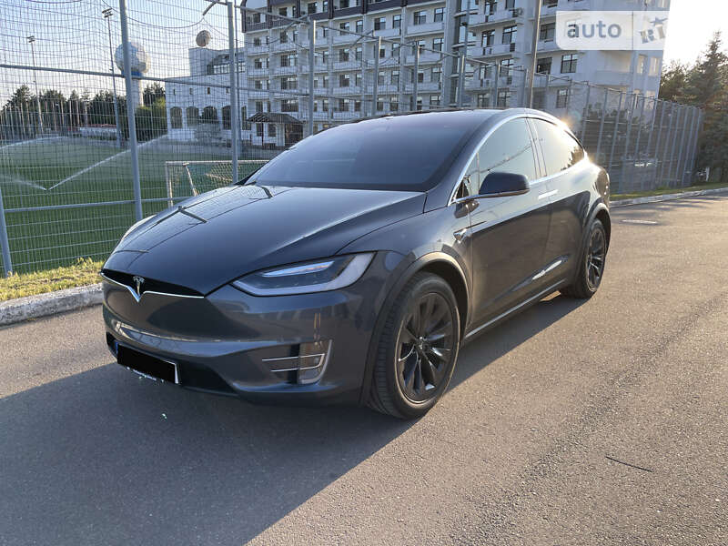 Внедорожник / Кроссовер Tesla Model X 2017 в Киеве фото 2 Внедорожник / Кроссовер Tesla Model X 2017 в Киеве