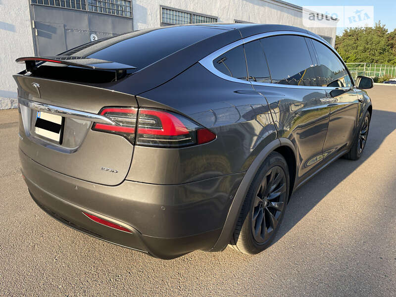Внедорожник / Кроссовер Tesla Model X 2017 в Киеве фото 5 Внедорожник / Кроссовер Tesla Model X 2017 в Киеве