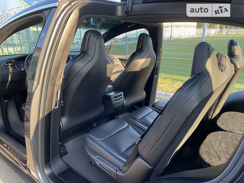 Внедорожник / Кроссовер Tesla Model X 2017 в Киеве фото 12 Внедорожник / Кроссовер Tesla Model X 2017 в Киеве