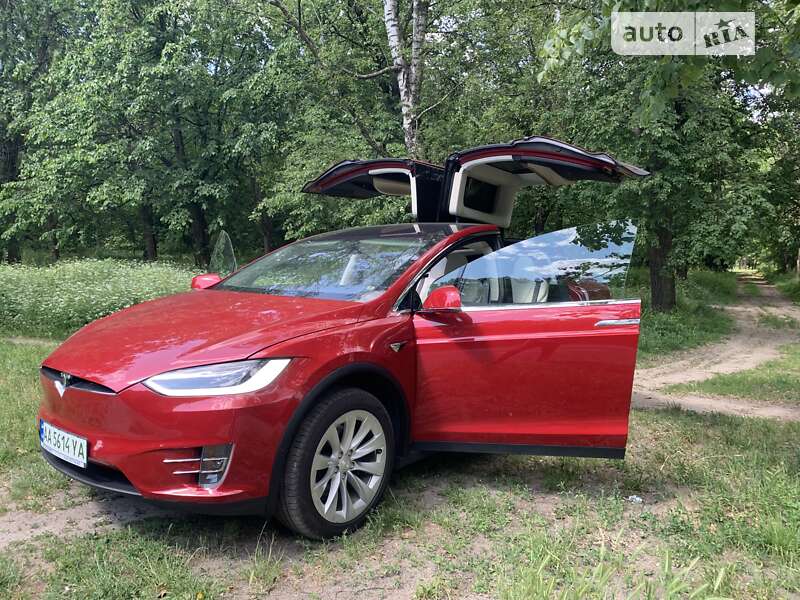 Позашляховик / Кросовер Tesla Model X 2018 в Києві
