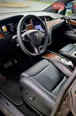 Внедорожник / Кроссовер Tesla Model X 2019 в 