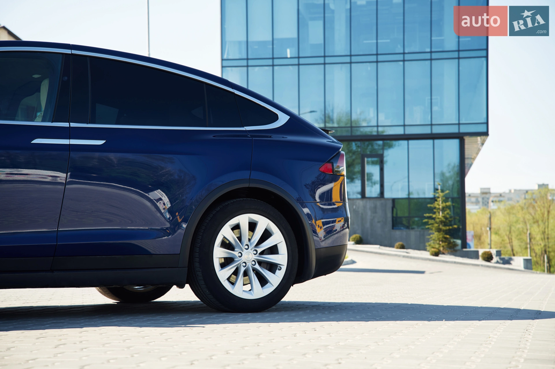 2020 Tesla Model X - мініатюра 2