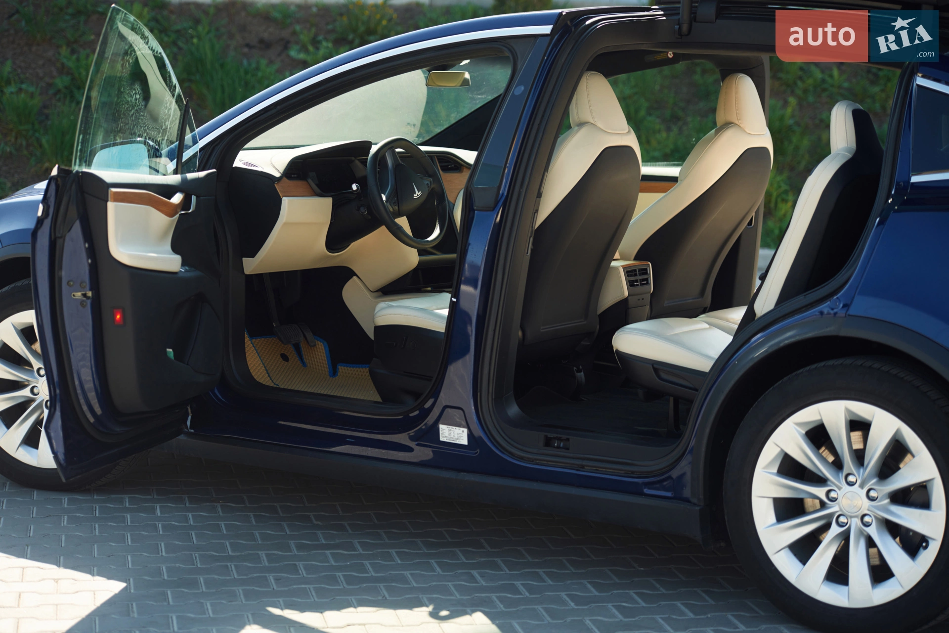 2020 Tesla Model X - мініатюра 22