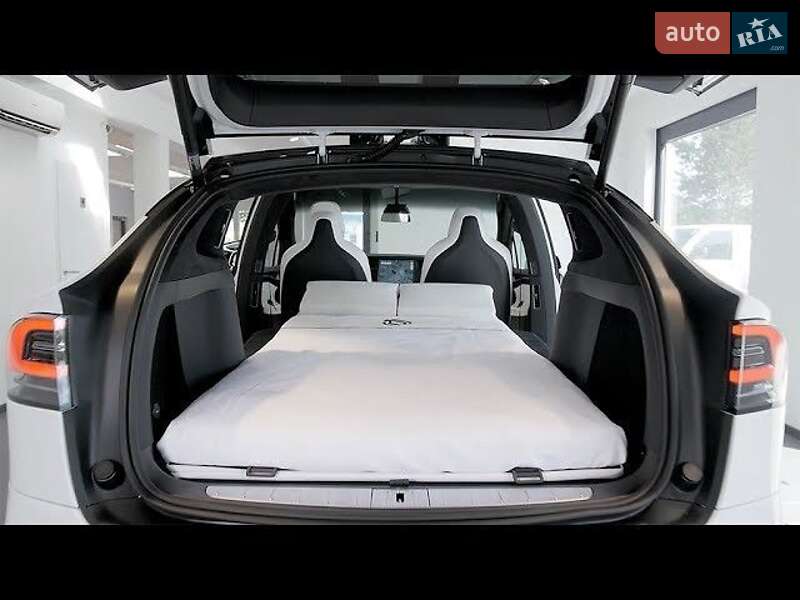 Внедорожник / Кроссовер Tesla Model X 2018 в Тернополе