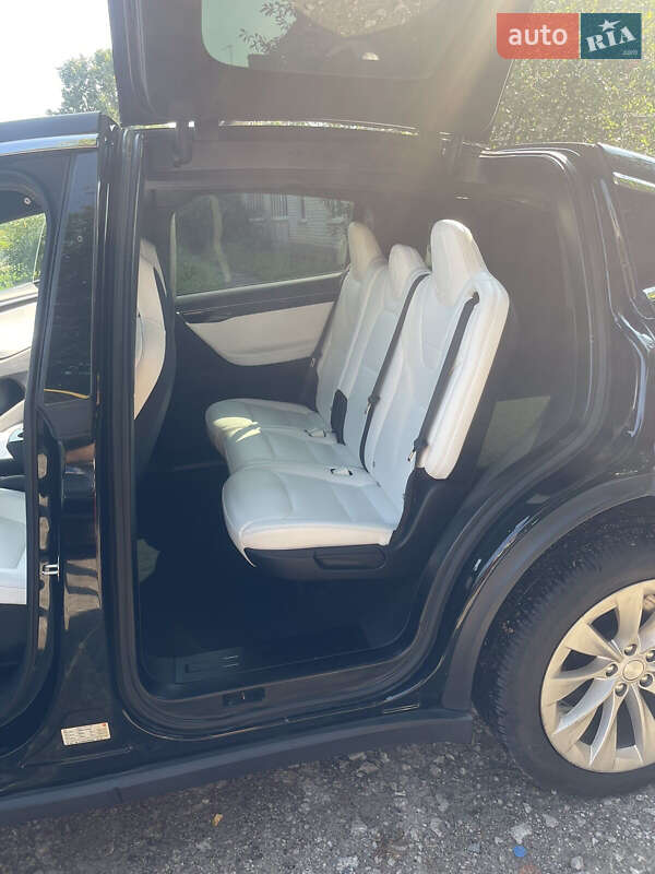 Внедорожник / Кроссовер Tesla Model X 2017 в Харькове фото 3 Внедорожник / Кроссовер Tesla Model X 2017 в Харькове