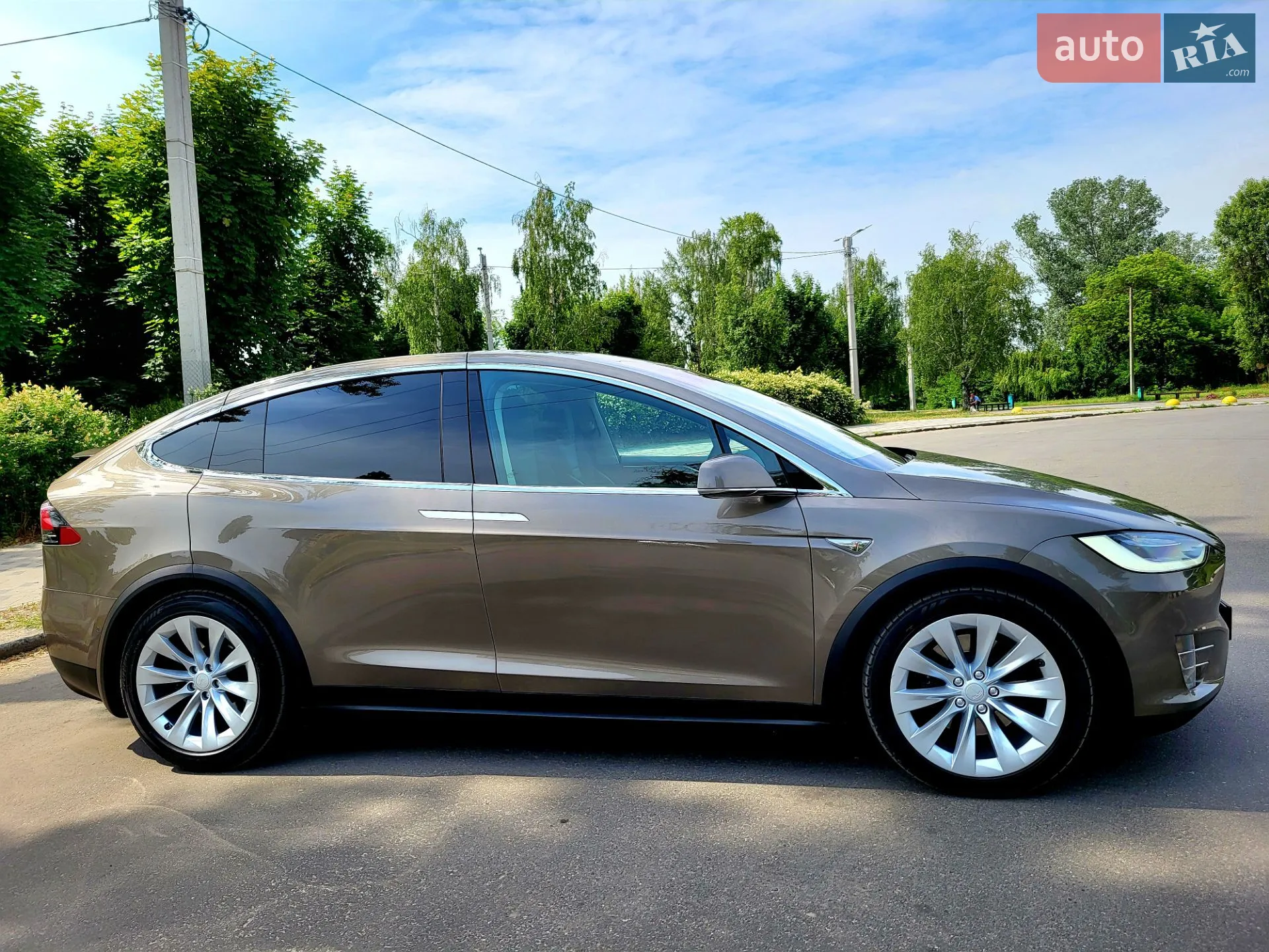 2016 Tesla Model X - мініатюра 13