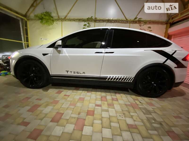 Позашляховик / Кросовер Tesla Model X 2019 в Одесі
