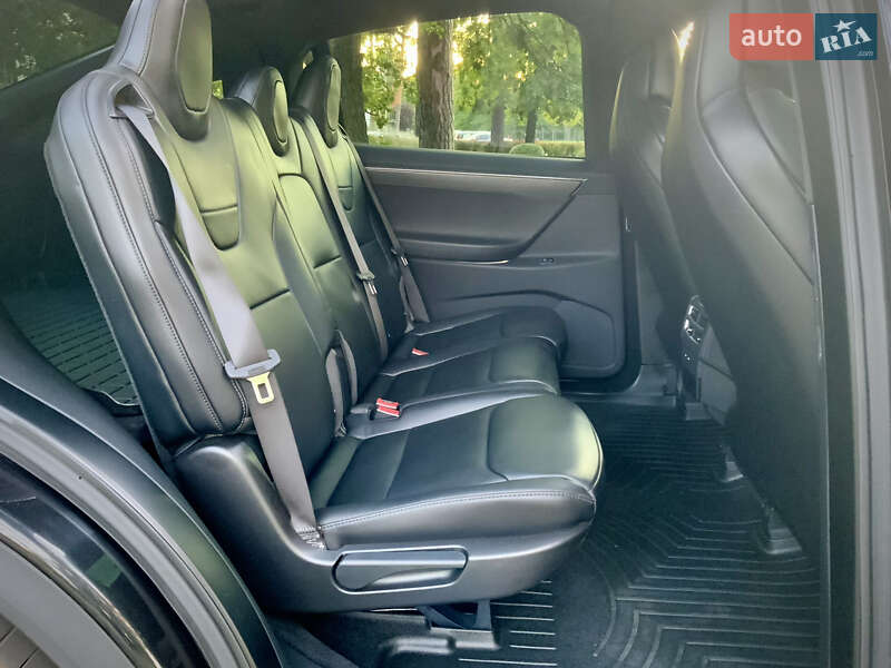 Внедорожник / Кроссовер Tesla Model X 2017 в Буче фото 10 Внедорожник / Кроссовер Tesla Model X 2017 в Буче