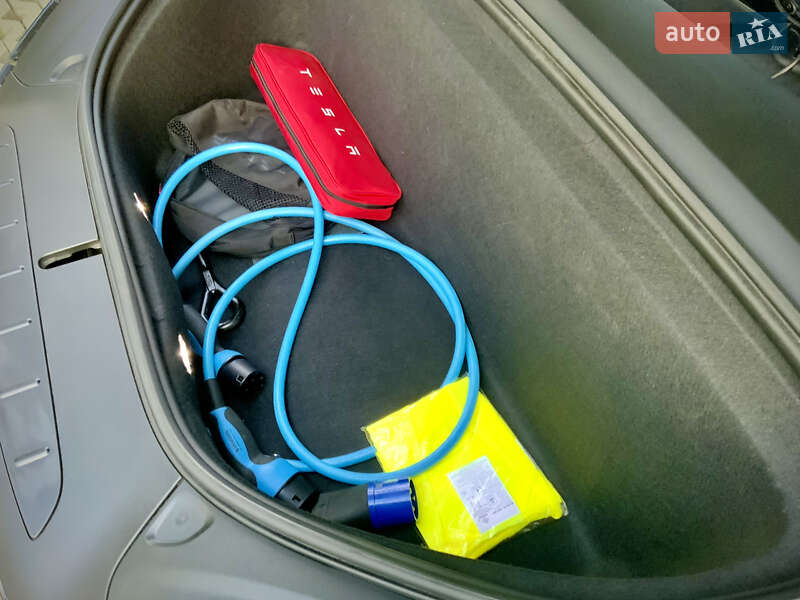 Внедорожник / Кроссовер Tesla Model X 2017 в Буче фото 12 Внедорожник / Кроссовер Tesla Model X 2017 в Буче