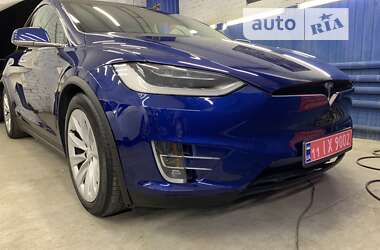 Позашляховик / Кросовер Tesla Model X 2016 в Києві