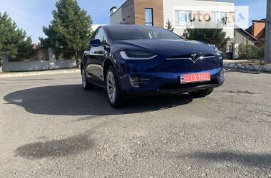 Позашляховик / Кросовер Tesla Model X 2016 в Києві