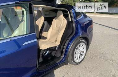 Позашляховик / Кросовер Tesla Model X 2016 в Києві