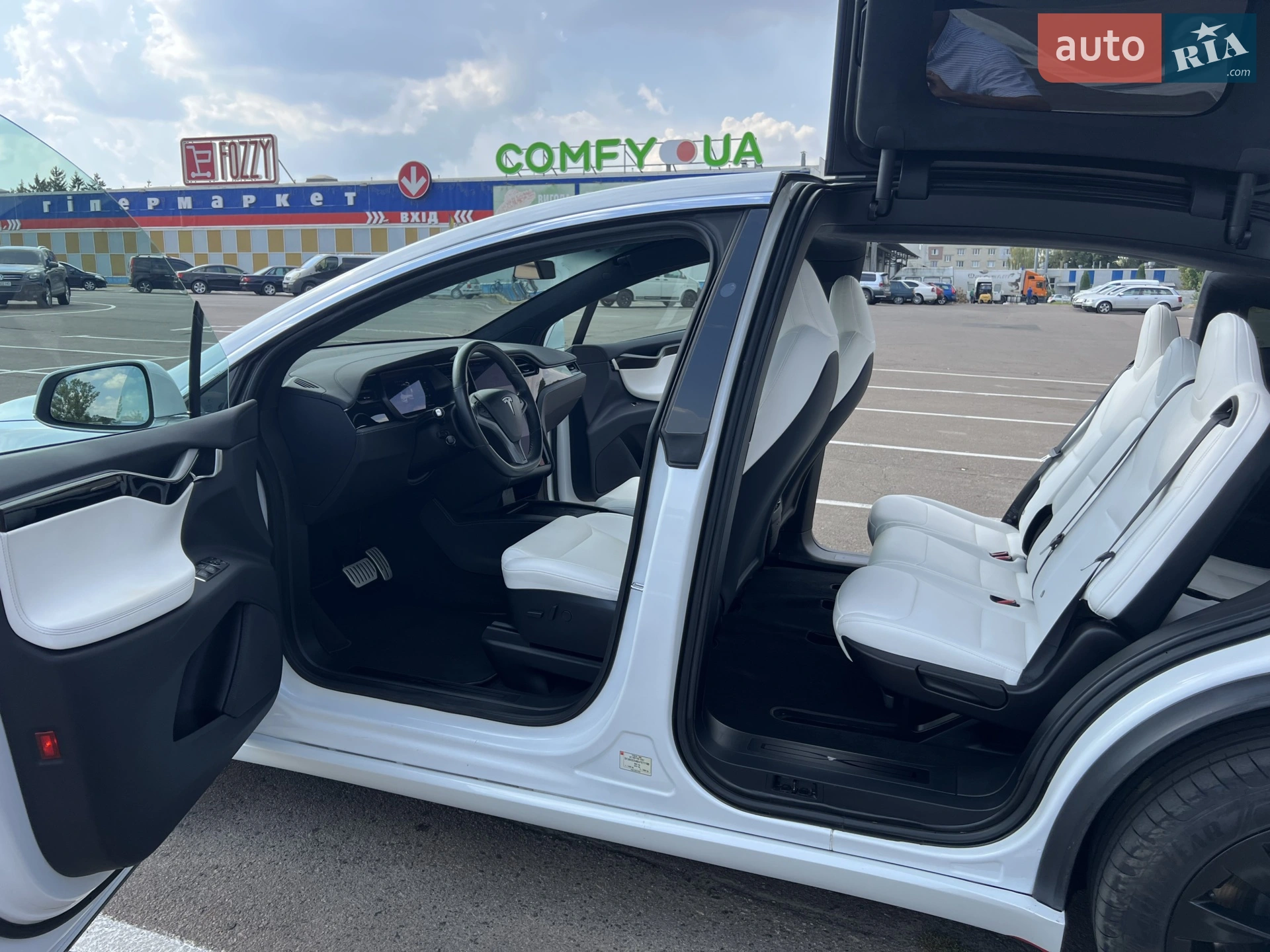 2020 Tesla Model X - мініатюра 16