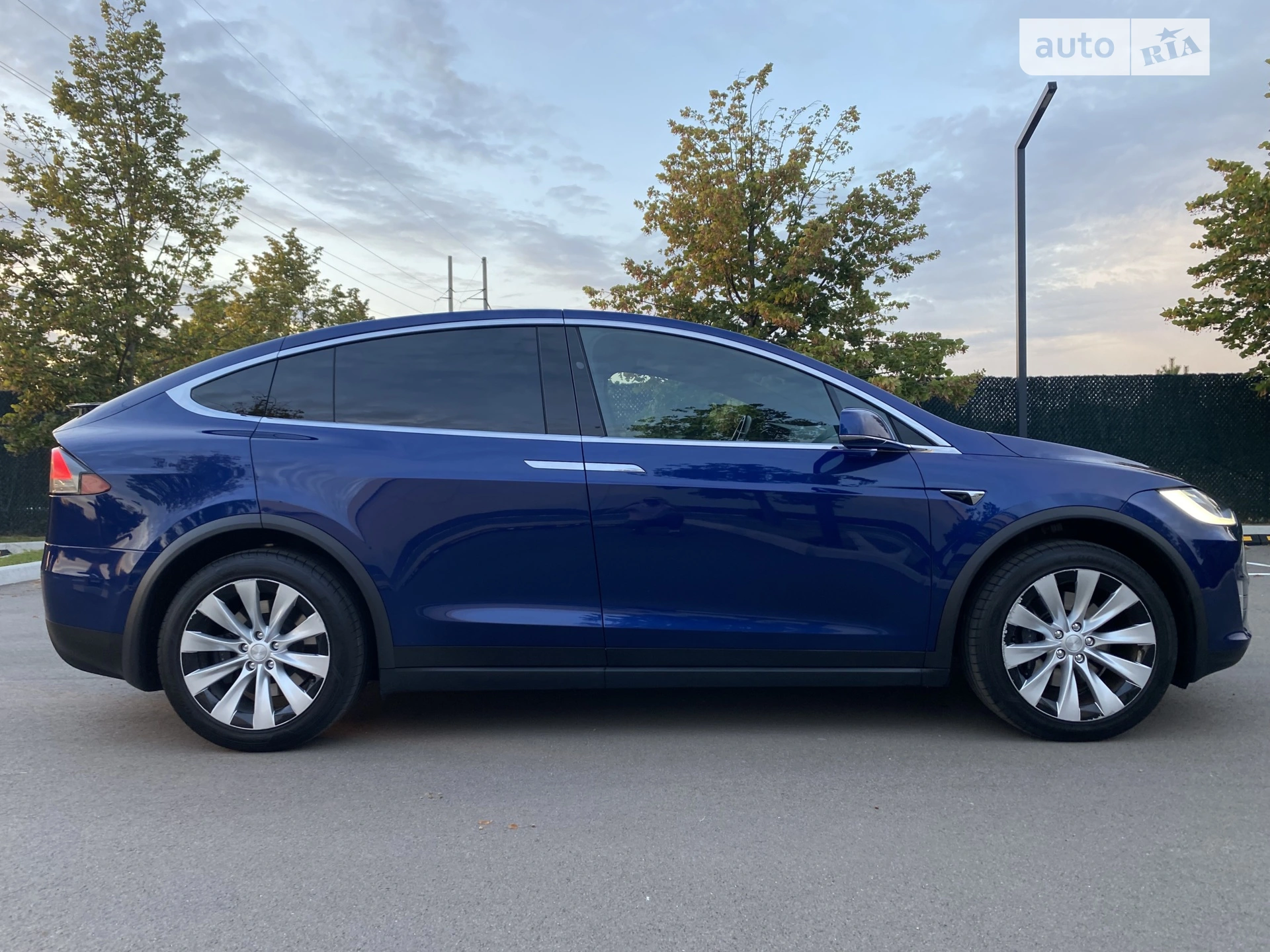2019 Tesla Model X - мініатюра 3