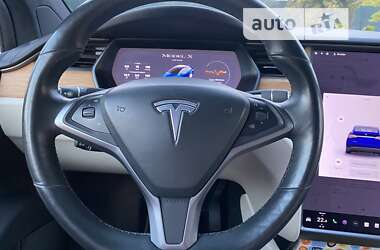Внедорожник / Кроссовер Tesla Model X 2019 в Киеве