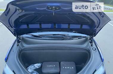 Внедорожник / Кроссовер Tesla Model X 2019 в Киеве