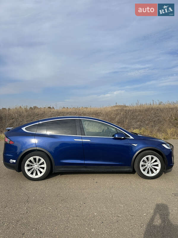 Внедорожник / Кроссовер Tesla Model X 2016 в Одессе
