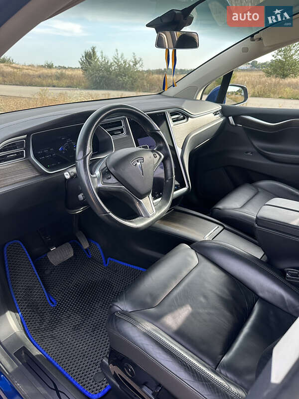 Внедорожник / Кроссовер Tesla Model X 2016 в Одессе