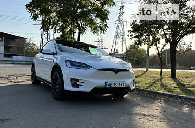 Tesla Model X 2019