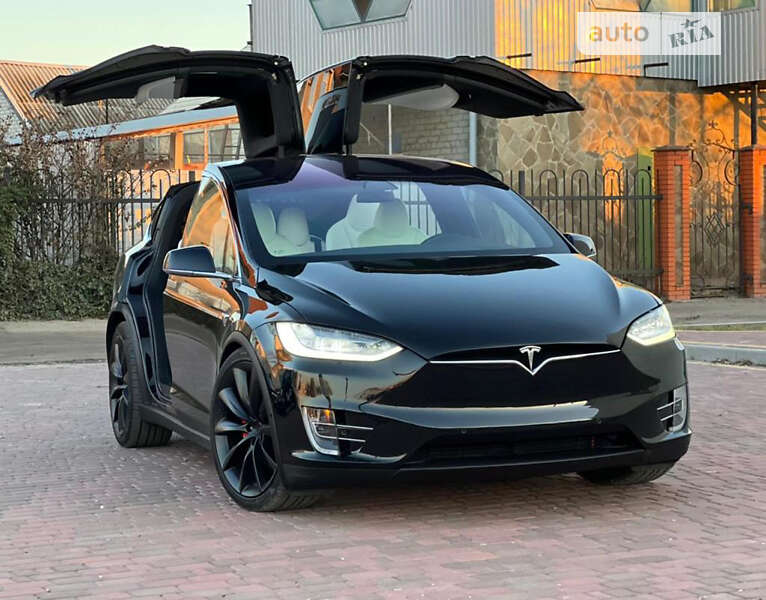 Внедорожник / Кроссовер Tesla Model X 2019 в Львове