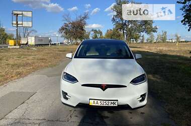 Позашляховик / Кросовер Tesla Model X 2018 в Києві