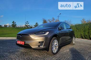 Позашляховик / Кросовер Tesla Model X 2016 в Дніпрі