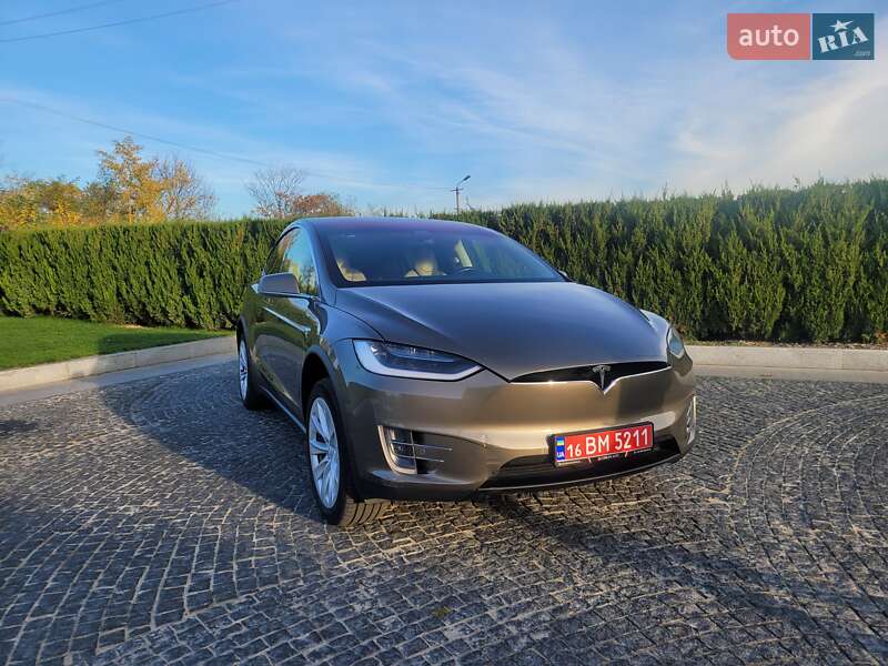 Внедорожник / Кроссовер Tesla Model X 2016 в Днепре