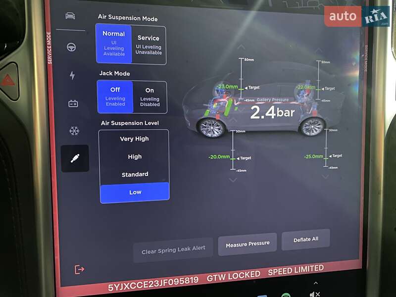 Позашляховик / Кросовер Tesla Model X 2018 в Вінниці