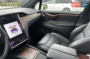 Позашляховик / Кросовер Tesla Model X 2018 в 