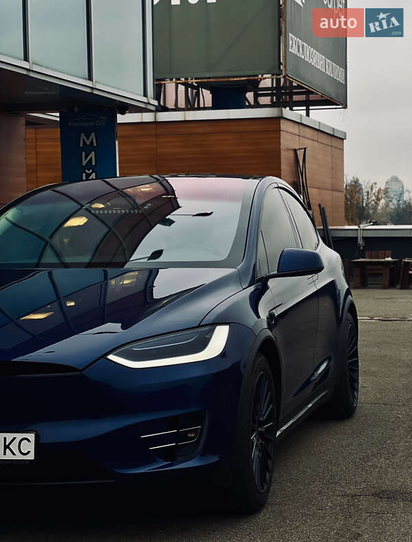 Внедорожник / Кроссовер Tesla Model X 2018 в Киеве