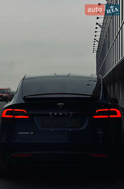 Внедорожник / Кроссовер Tesla Model X 2018 в Киеве