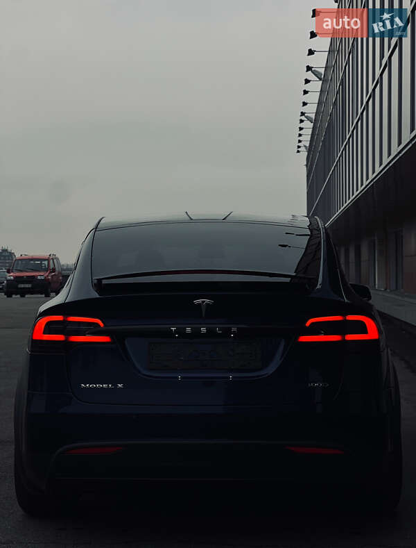 Позашляховик / Кросовер Tesla Model X 2018 в Києві