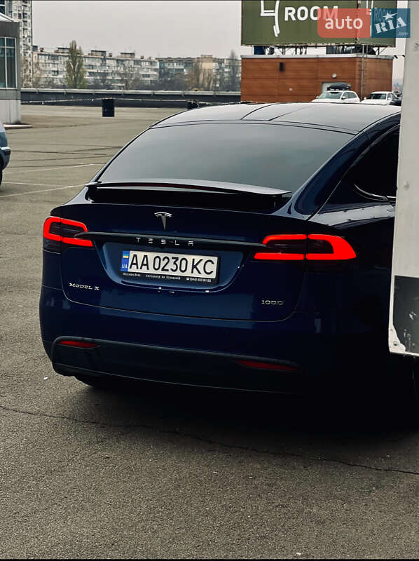 Внедорожник / Кроссовер Tesla Model X 2018 в Киеве